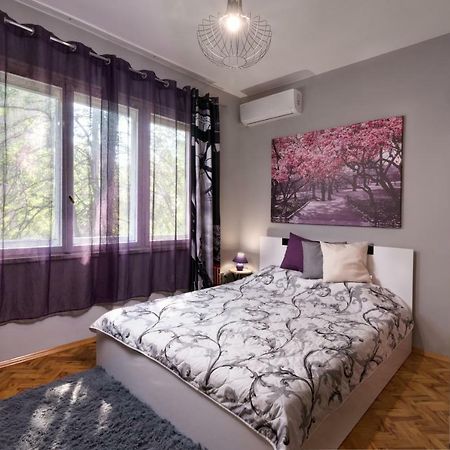 Reni'S Apartment-With Private Parking In Center Burgaz Dış mekan fotoğraf