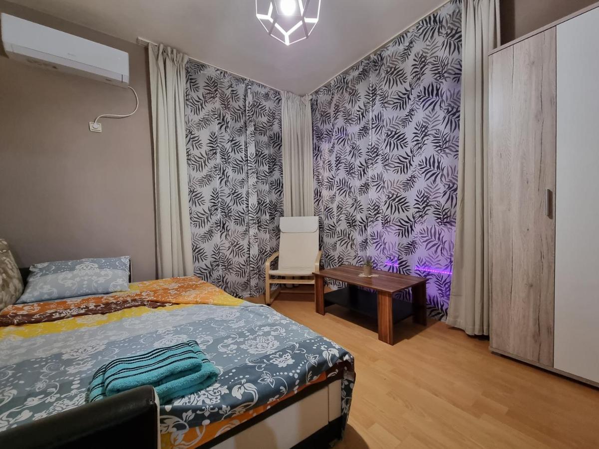 Reni'S Apartment-With Private Parking In Center Burgaz Dış mekan fotoğraf