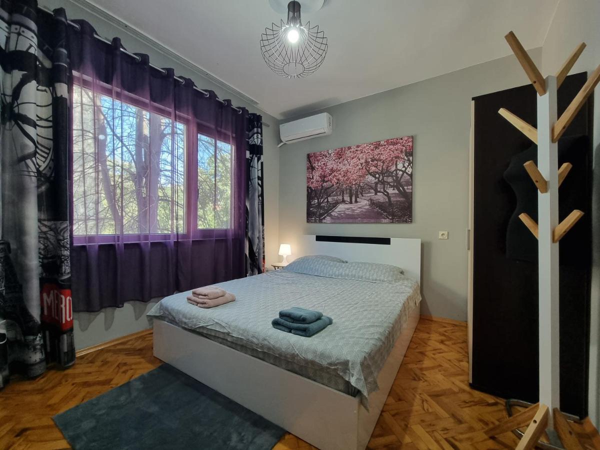 Reni'S Apartment-With Private Parking In Center Burgaz Dış mekan fotoğraf
