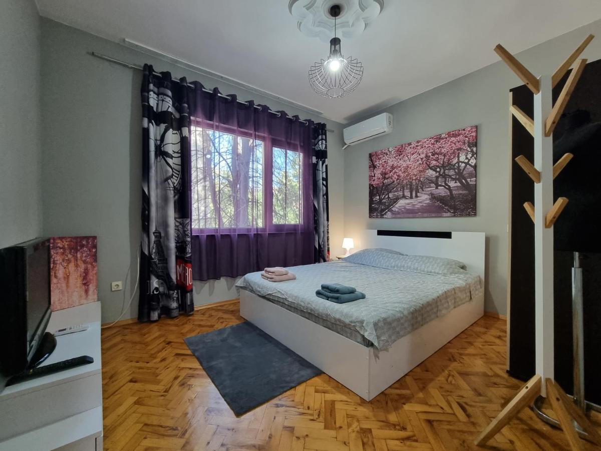 Reni'S Apartment-With Private Parking In Center Burgaz Dış mekan fotoğraf